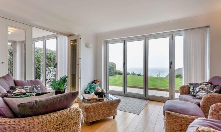 5 Bed in Bexhill-on-sea 3