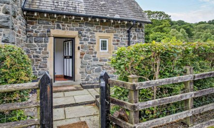 3 Bed in Rhayader 2