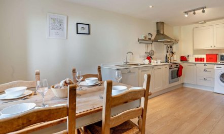 2 Bed in Pontypool 6