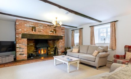 3 Bed in Old Hunstanton 1