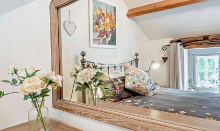 2 Bed in Middleton-by-Youlgrave 8