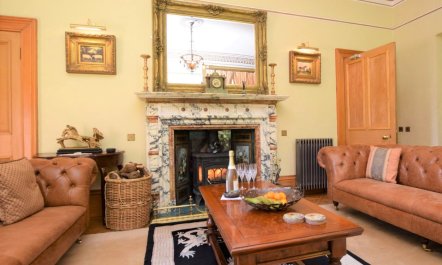 7 Bed in Moffat 5