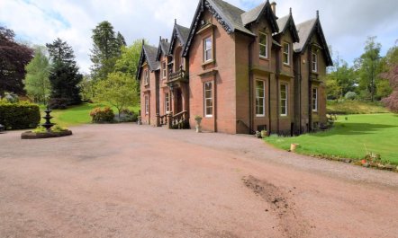 7 Bed in Moffat