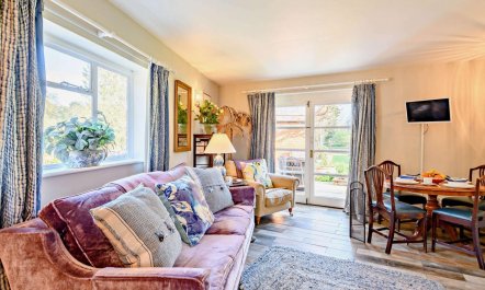 2 Bed in Blandford Forum 1