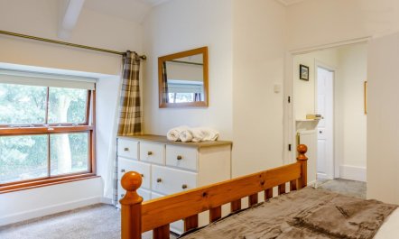 3 Bed in Haverfordwest 8