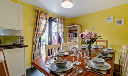 5 Bed in Llanybydder 4