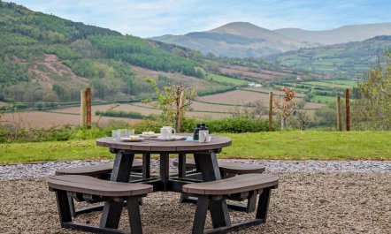 3 Bed in Crickhowell