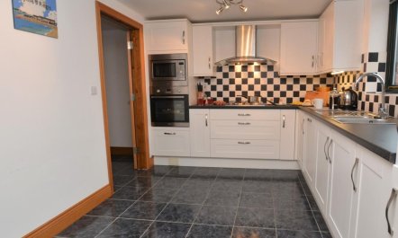 2 Bed in Bridport 9