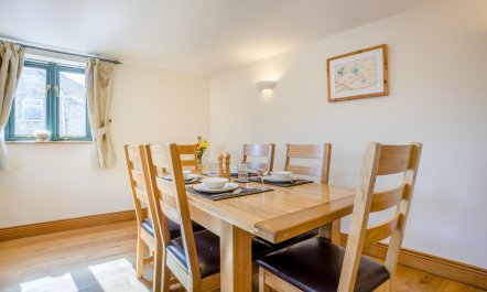 2 Bed in Bridport 5