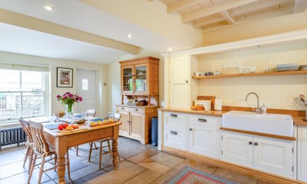 2 Bed in Richmond 7