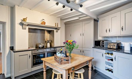 4 Bed in Middleham 2