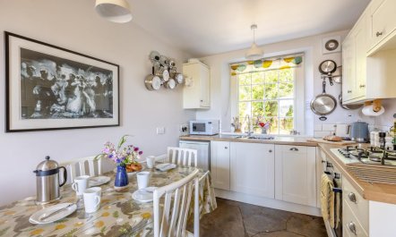 3 Bed in Bridport 4