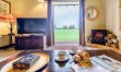 2 Bed in Bedford 1
