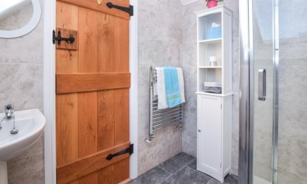 1 Bed in Cresselly 7