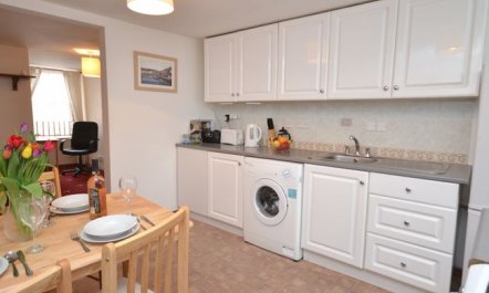 3 Bed in St. Austell 4