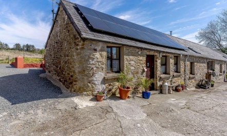 1 Bed in Llanybydder 1