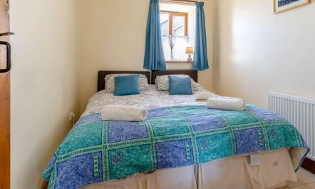 1 Bed in Llanybydder 7