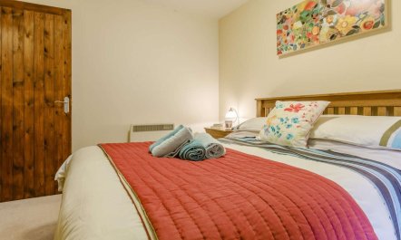 2 Bed in Holsworthy 9