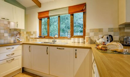 2 Bed in Holsworthy 9