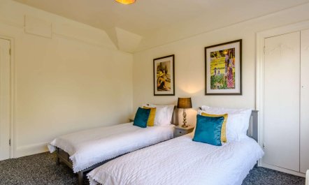 2 Bed in Eastbourne 4