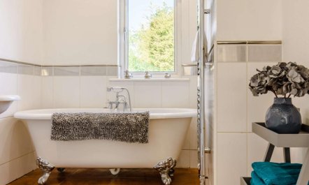 2 Bed in Eastbourne 5