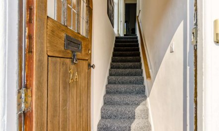 2 Bed in Eastbourne 3