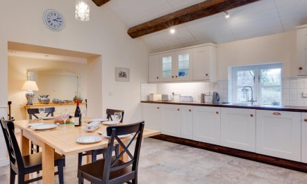 2 Bed in Swansea 7