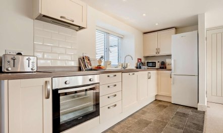 2 Bed in Port Isaac 5