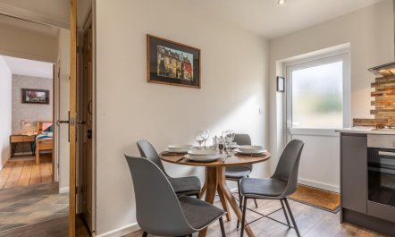 2 Bed in Cheltenham 7