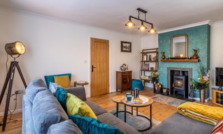 2 Bed in Cheltenham 1