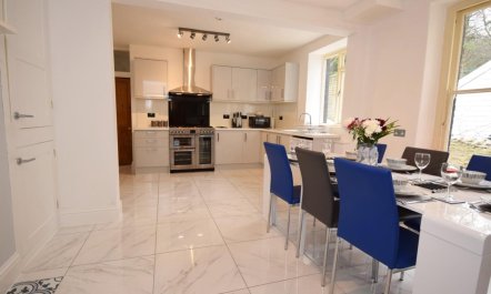 4 Bed in Ilfracombe 1