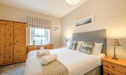 3 Bed in Seahouses 2