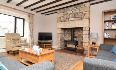 3 Bed in Seahouses 1