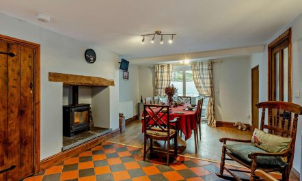 3 Bed in Welshpool 3