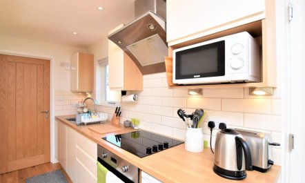 1 Bed in Overstrand 8