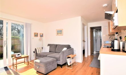 1 Bed in Overstrand 4
