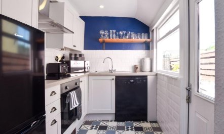 3 Bed in Aberaeron 3