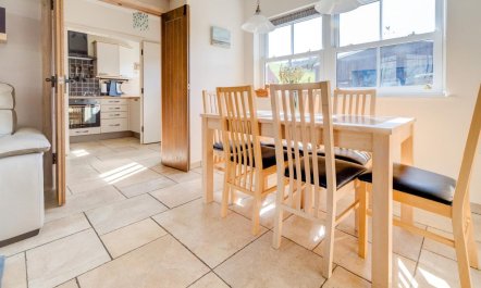 2 Bed in Alverstone 5