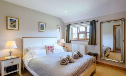 1 Bed in Beaulieu Heath 9