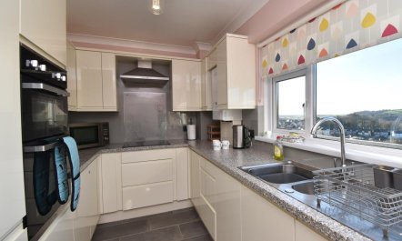 2 Bed in Tenby 5