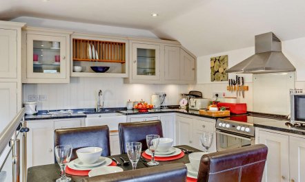 2 Bed in Fowey 5