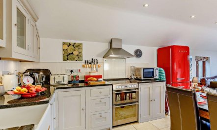 2 Bed in Fowey 4