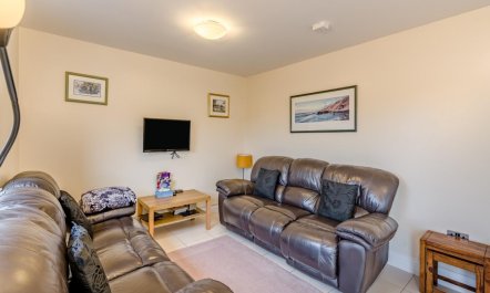 3 Bed in Linlithgow 3
