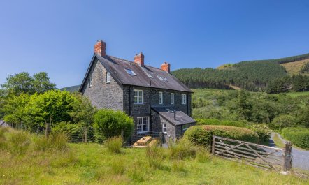 7 Bed in Machynlleth 0