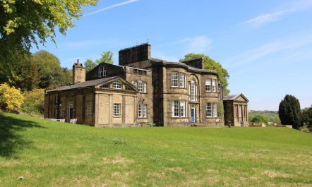 8 Bed in Huddersfield 4