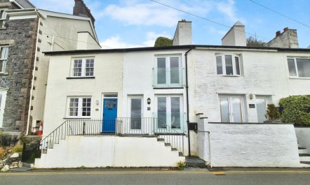 2 Bed in Aberdyfi 1