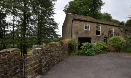 2 Bed in High Peak 2