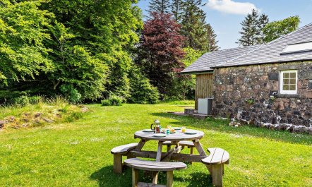 2 Bed in Fort William 6