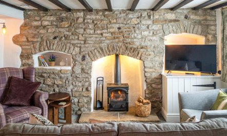 2 Bed in Hope Valley 2