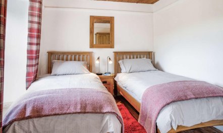 4 Bed in Cardigan 7